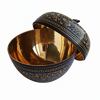 Шкатулка латунная Яблоко (гравировка, эмаль) черный, 12,2 х 12,2 х 13 см, ШК007